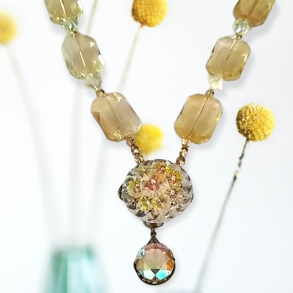 NWT Repurposed Hand Crafted Vintage Jewelry Assemblage Crystal Necklace - Picture 4 of 16